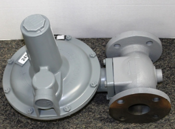 Sensus (Rockwell-Equimeter) 243-8-2F 2" Service Regulator Flanged 1/2" Orifice 2-4.25# Spring 10F